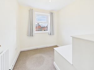 Bedroom- click for photo gallery